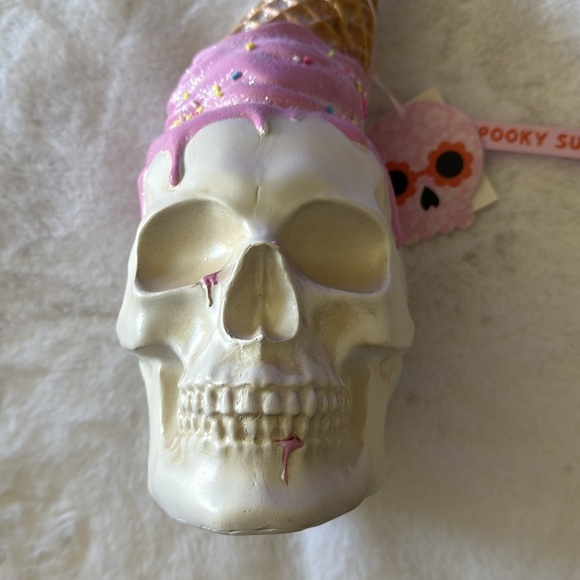 Summerween Skull Pink Melted Ice Cream Cone Decor - Picture 2 of 7